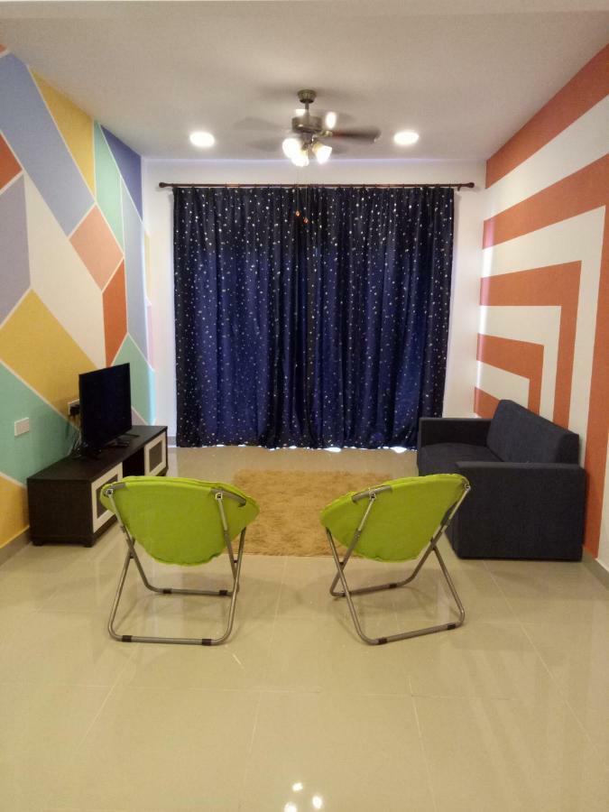 Apartment Icolor & Ch 8 *